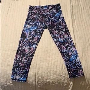 Fabletics Cropped Legging